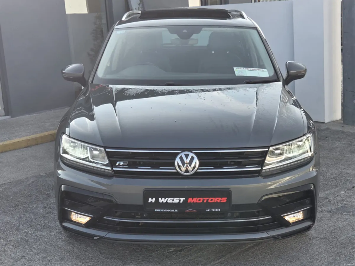 Volkswagen Tiguan R-LINE 2.0 TDI MANUAL 6SPEED FWD - Image 3