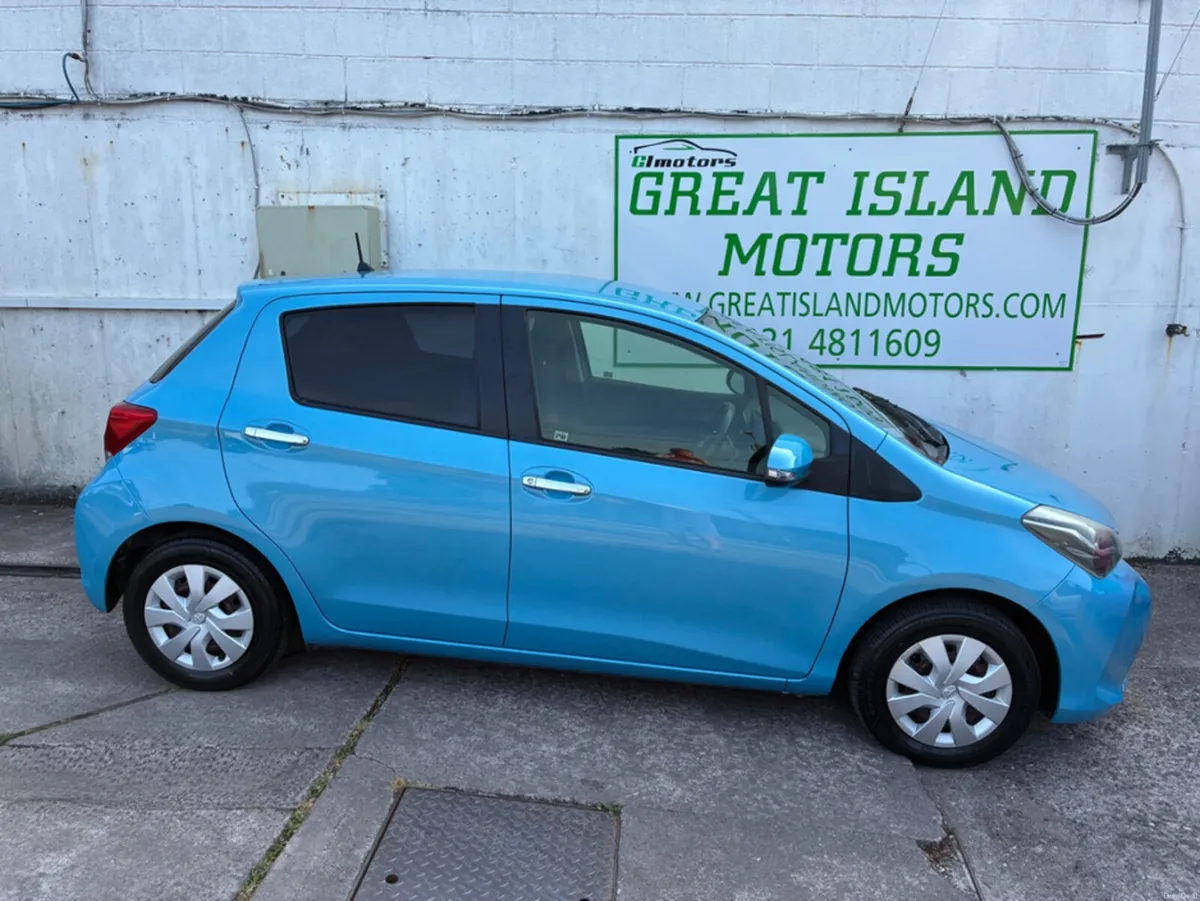Toyota Vitz 1.0i PETROL AUTOMATIC - Image 4