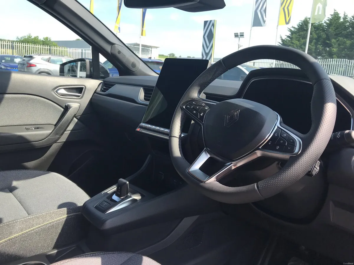 Reanult Captur Techno Hybrid 160 - Image 6