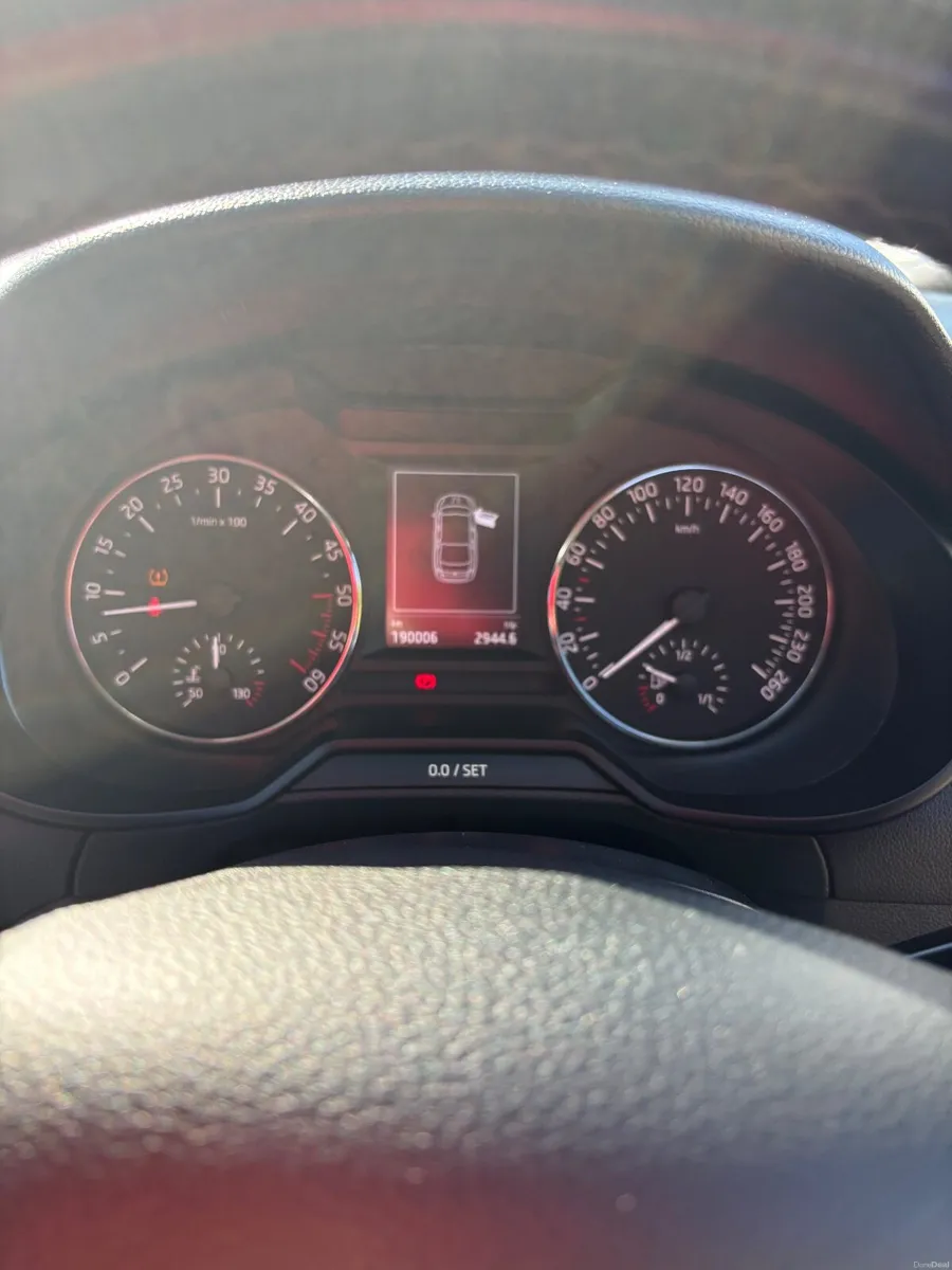 Skoda Octavia 2015 - Image 1