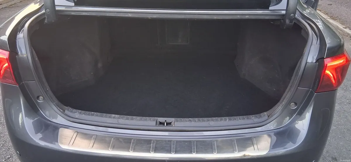 Toyota Avensis 2015 - Image 2
