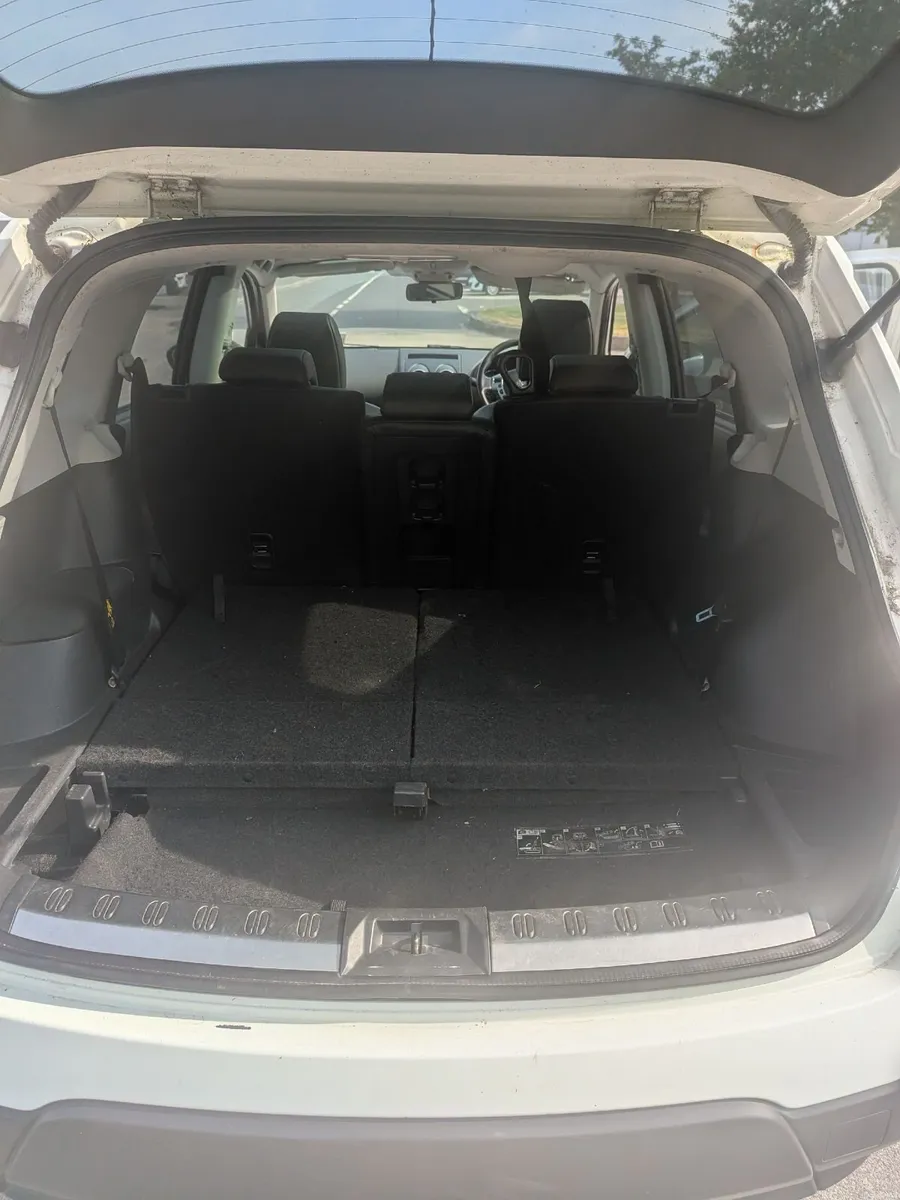 Nissan Qashqai+2 2012 - Image 2