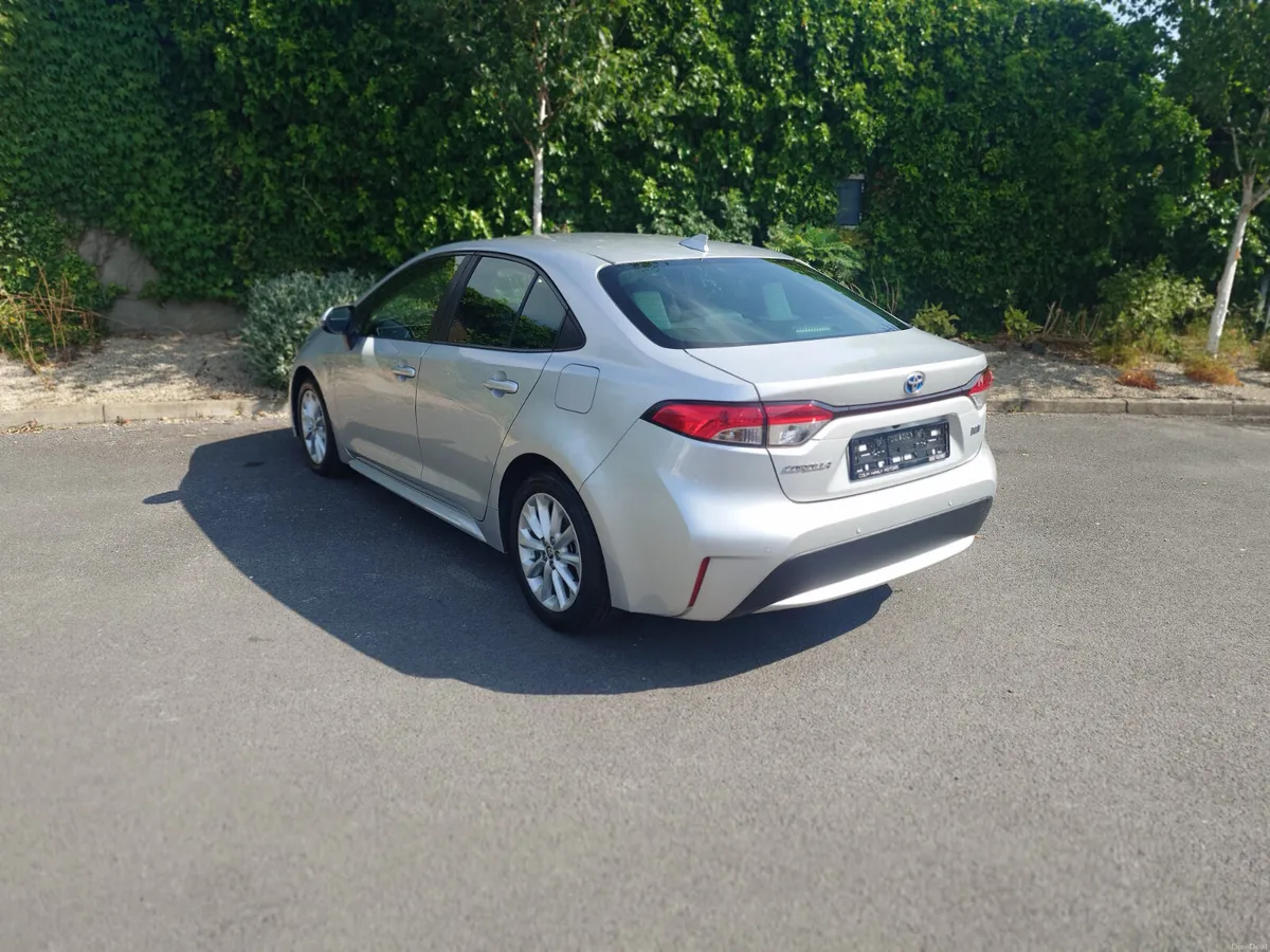 Toyota Corolla Hybrid S - Image 5