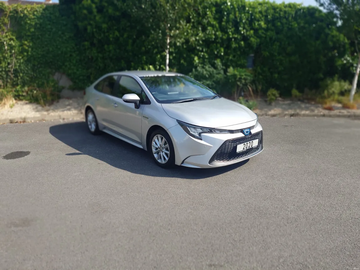 Toyota Corolla Hybrid S - Image 1