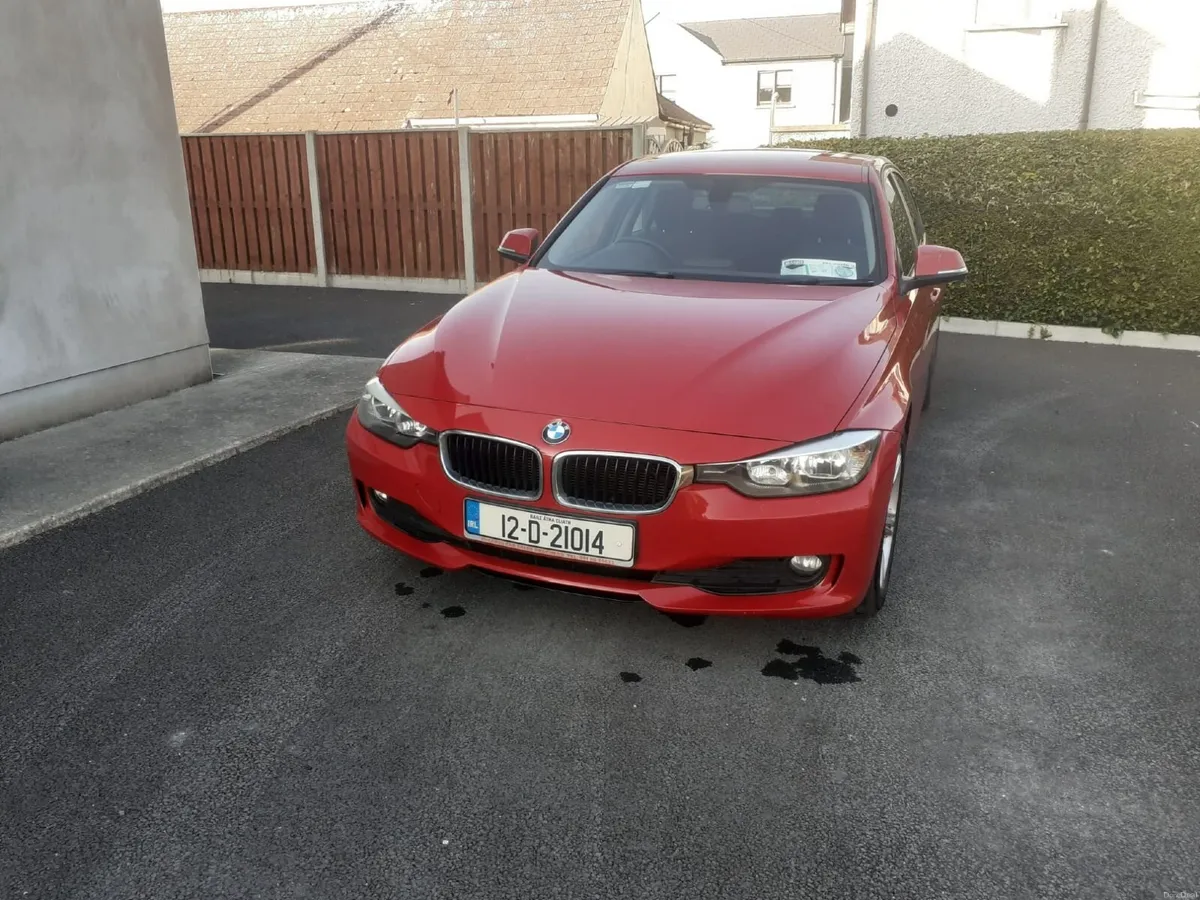 BMW 3-Series 2012 - Image 2
