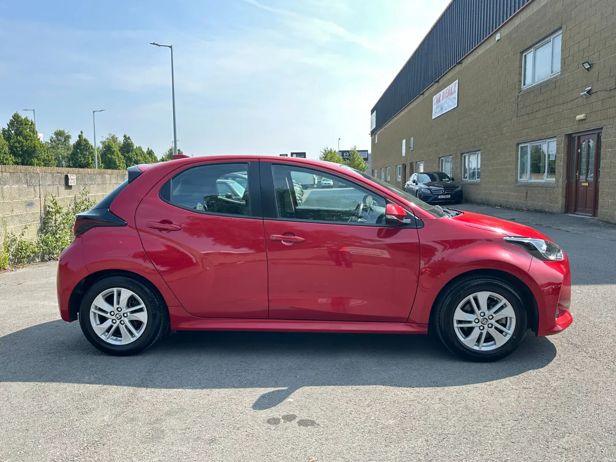 Toyota Yaris 2022,Auto,1.5P/Hybrid Luna+Nct03-28, - Image 5