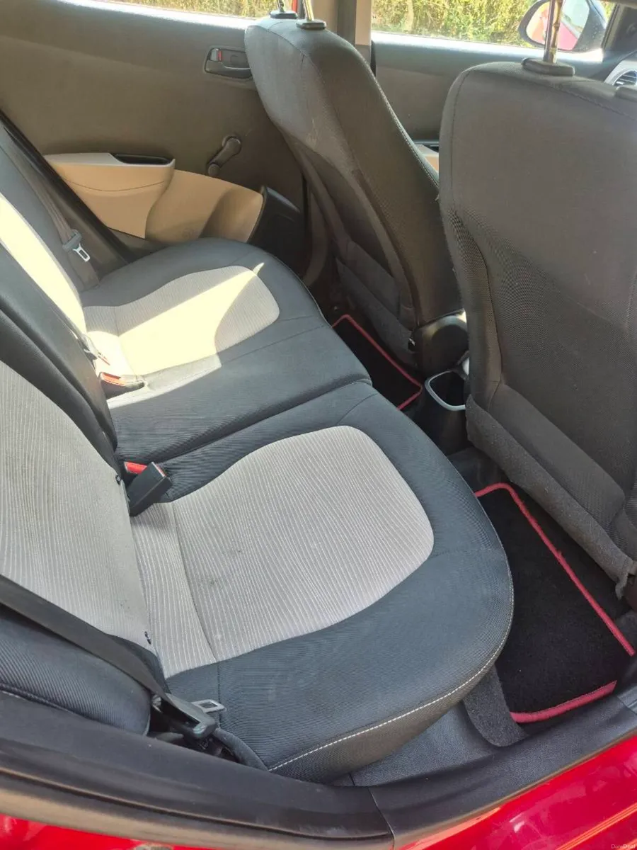 Hyundai i10 1.0 petrol - Image 6