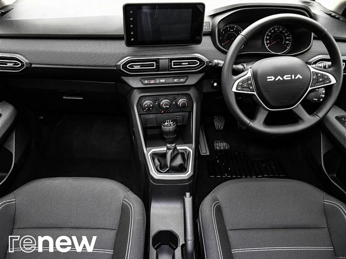 Dacia Sandero Expression TCe 90 5Sp GSR2 - Image 3