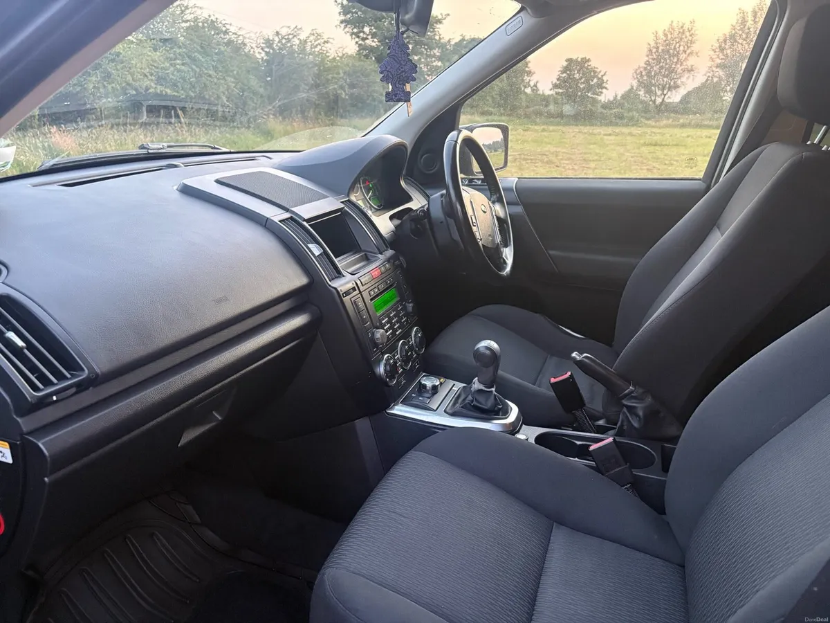 4x4 Land Rover Freelander - Image 4
