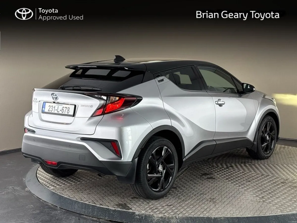 Toyota C-HR HYBRID SPORT BI-TONE - Image 2