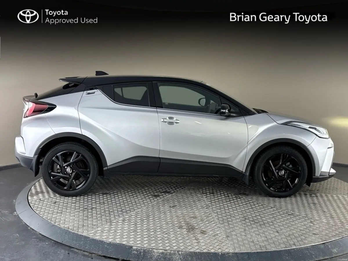 Toyota C-HR HYBRID SPORT BI-TONE - Image 3