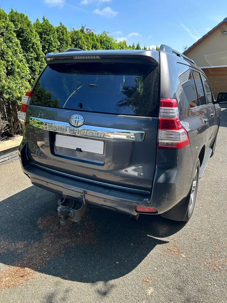 Toyota landcruiser lc5 - Image 4
