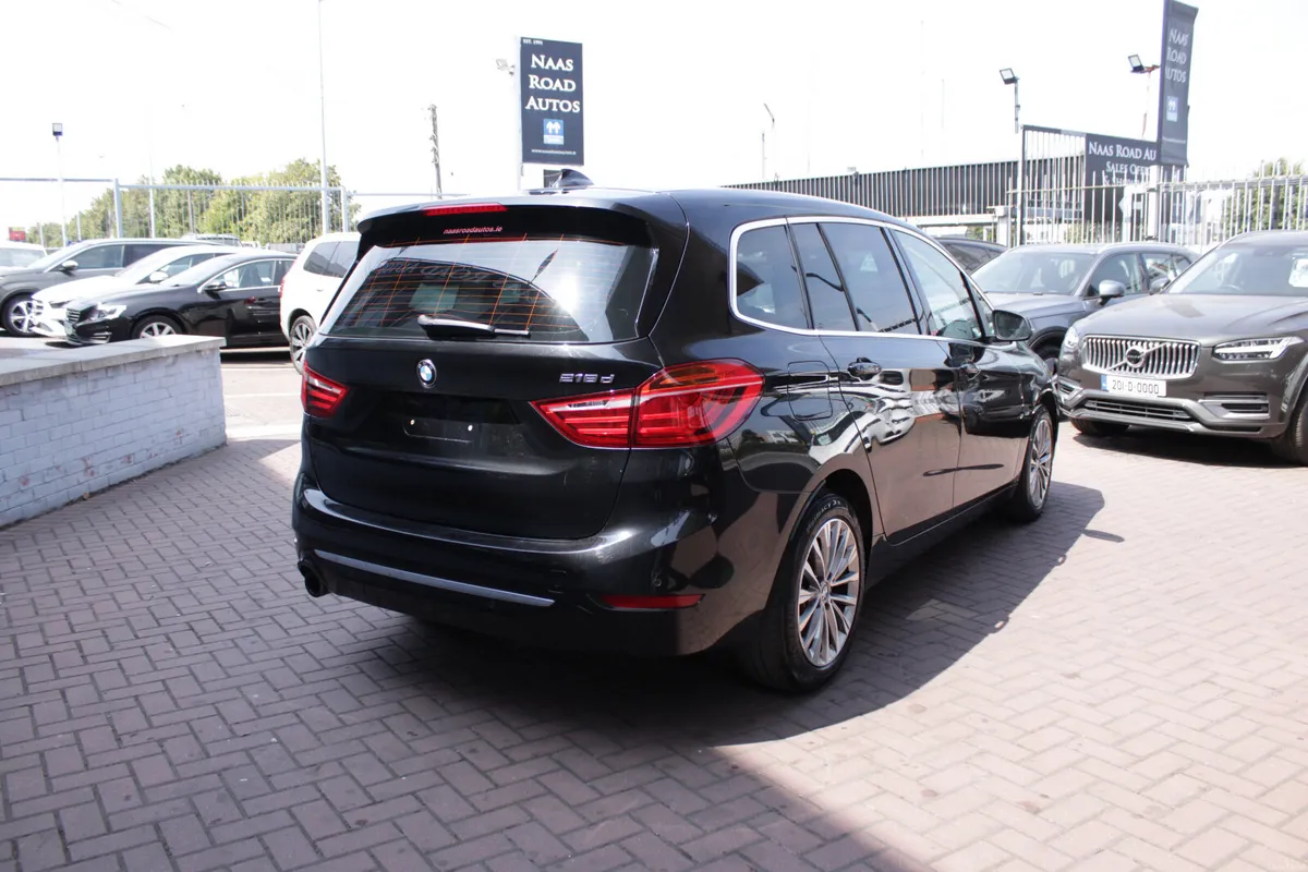 2.0D SE LUXURY 7 SEATER AUTOMATIC // IMMACULATE CO - Image 4