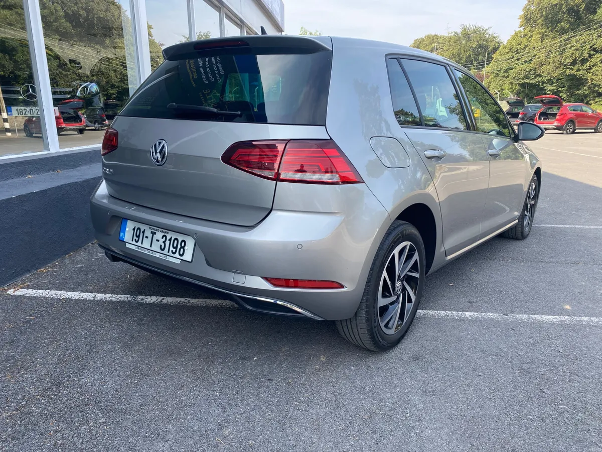 2019 Volkswagen Golf  Match 115 bhp 1.6 Diesel - Image 4