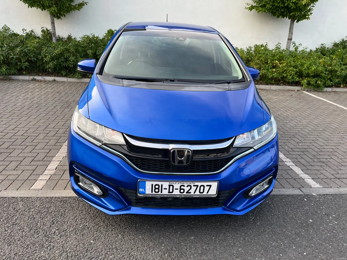 Honda Fit 2018,1.5 HYBRID JUST ,LIKE BRAND NEW . - Image 3