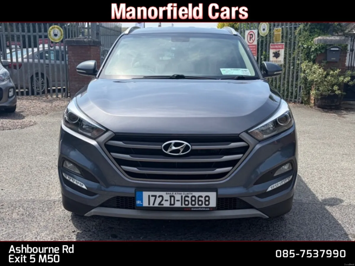 2017 172 Hyundai Tucson Executive 1.7 Diesel SUV - Image 3