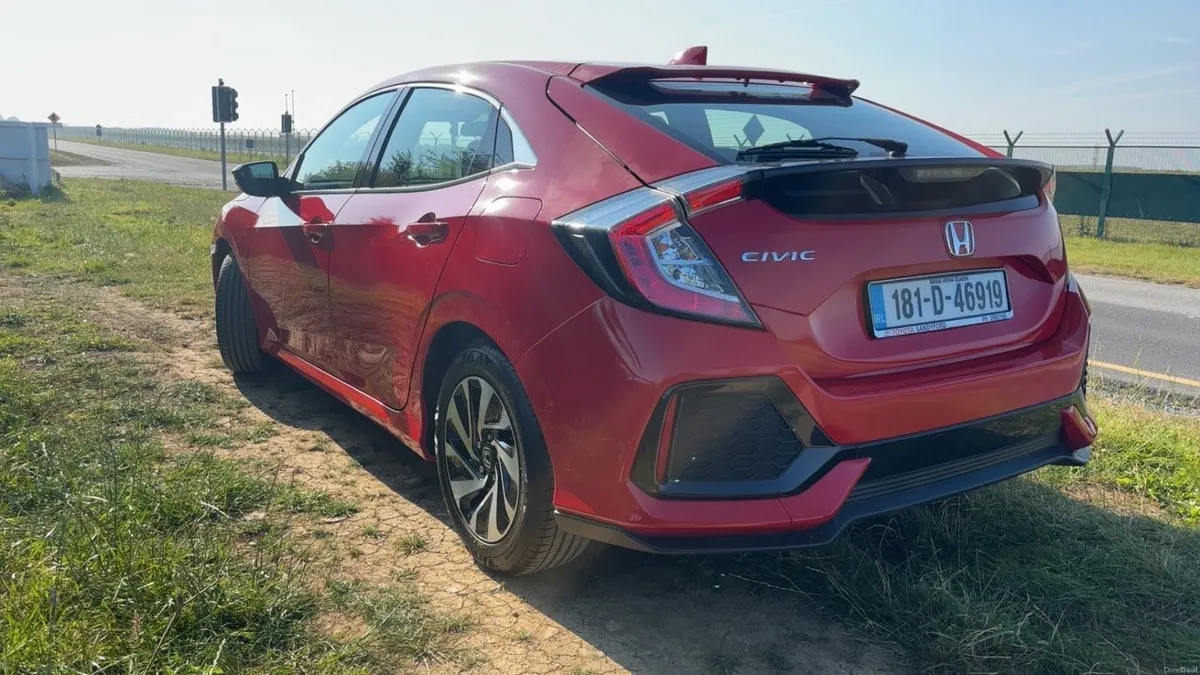 2018 Honda civic Auto 1ltr Turbo - Image 3