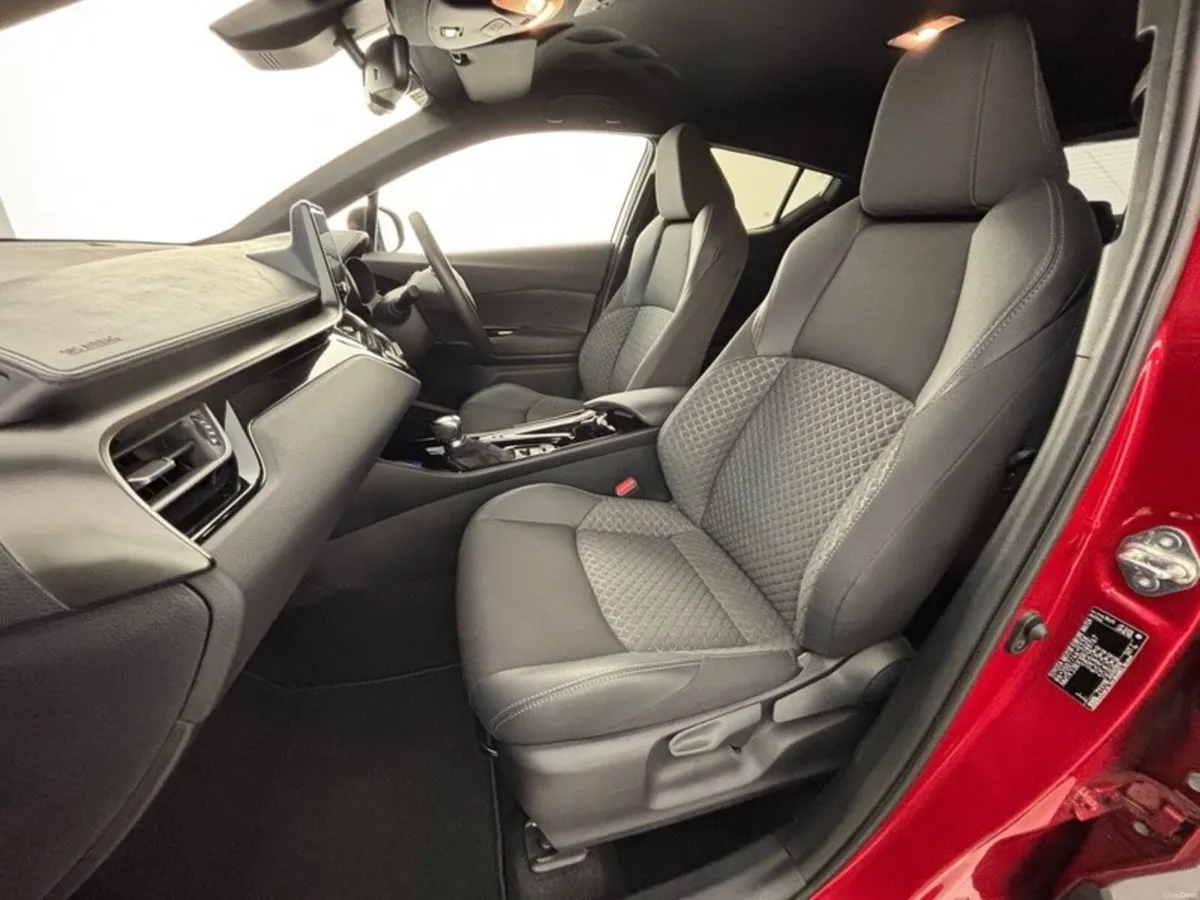 Toyota C-HR HYBRID SPORT 4DR AUTO - Image 6