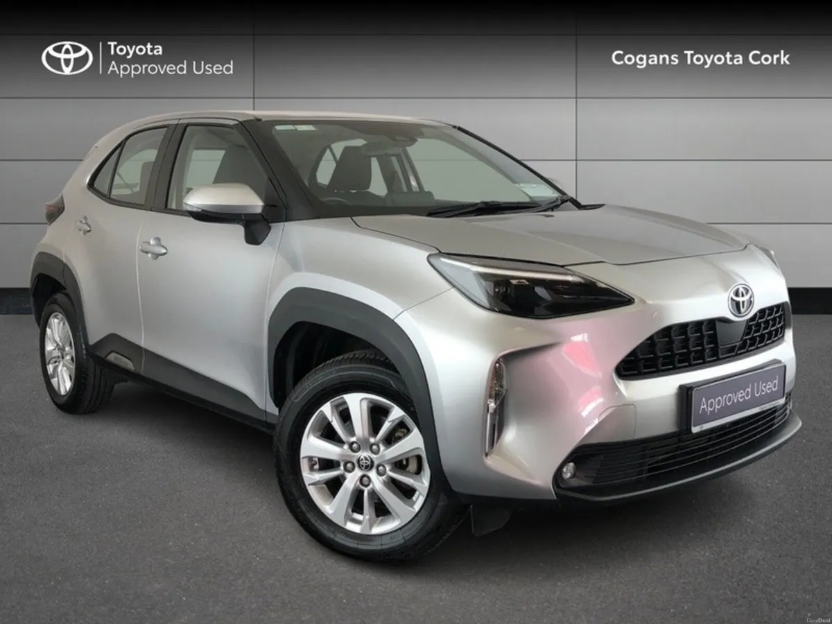 Toyota Yaris Cross YARIS CROSS LUNA**Low mileage** - Image 1