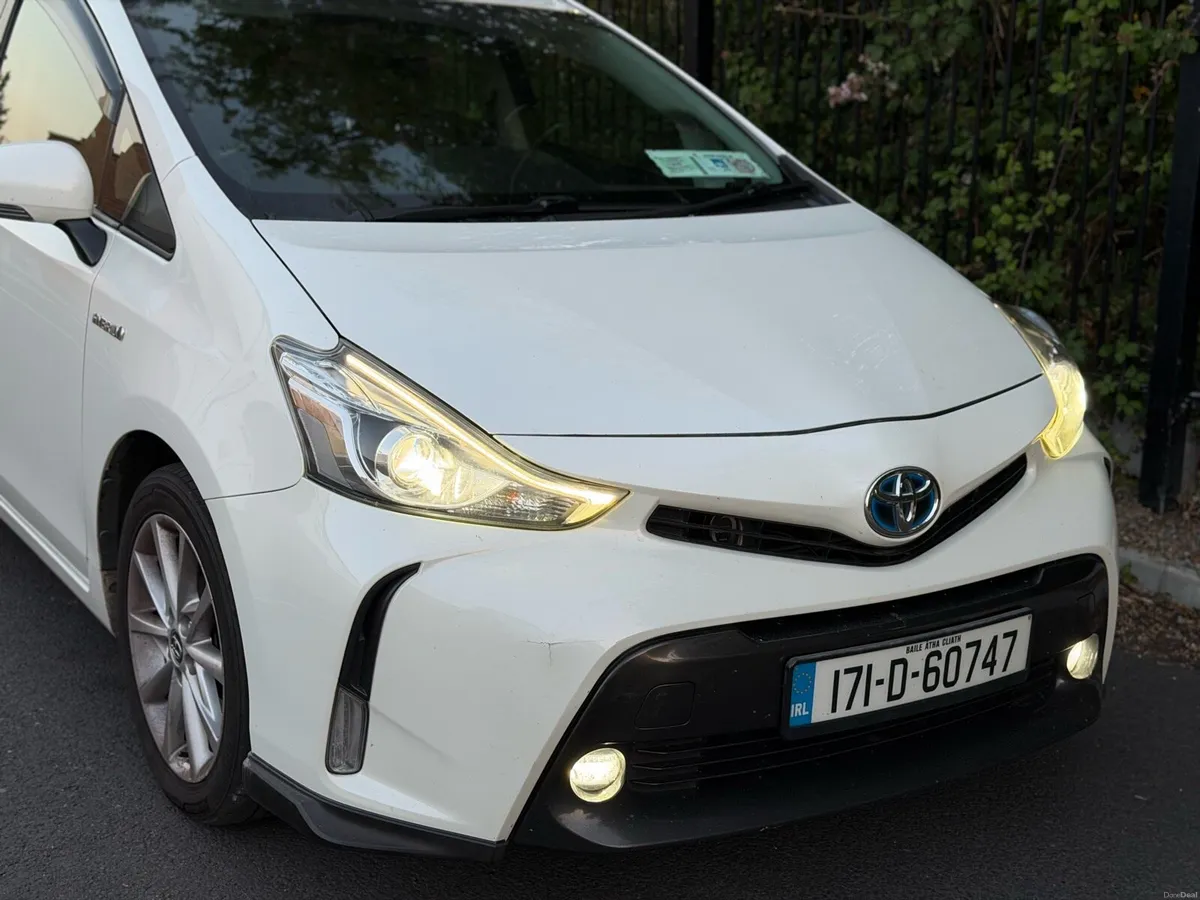 Toyota Prius Alpha 1.8 petrol/Self charge hybrid - Image 5