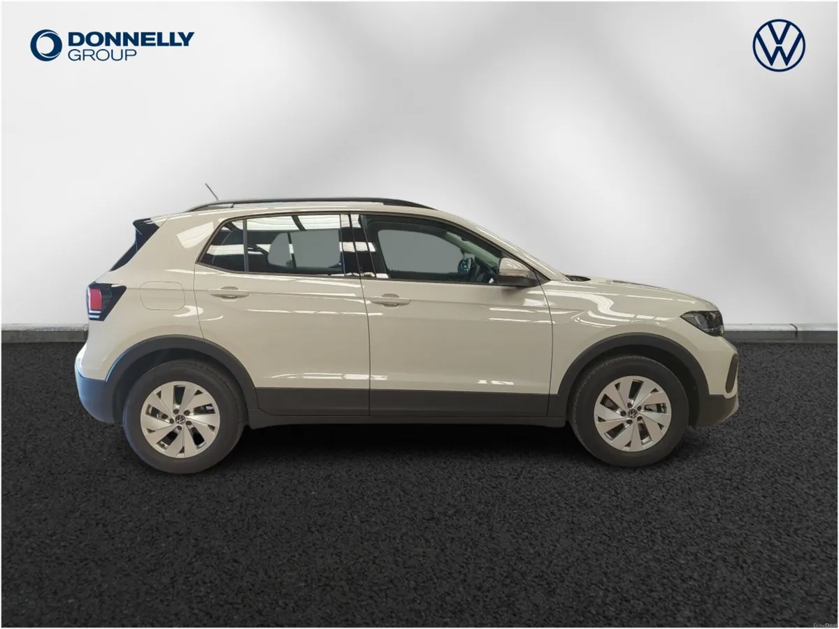 Volkswagen T-cross Estate Life - Image 4