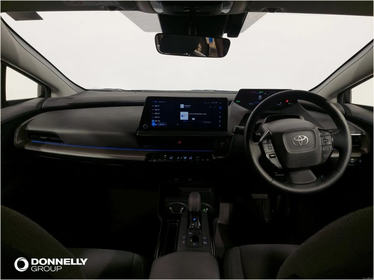 Toyota Prius Hatchback Design - Image 5