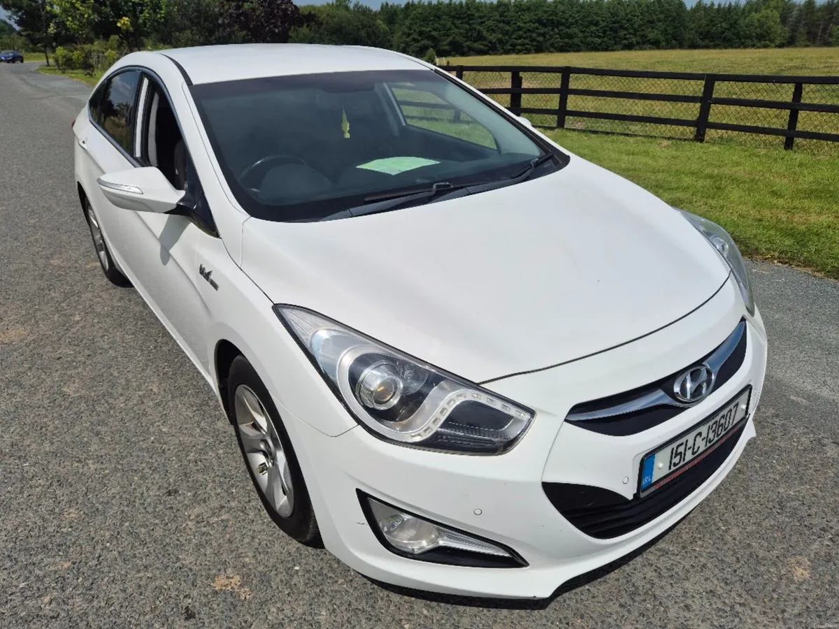 2015 (151) Hyundai i40 1.7 CRDI STYLE B/DR 115PS - Image 1