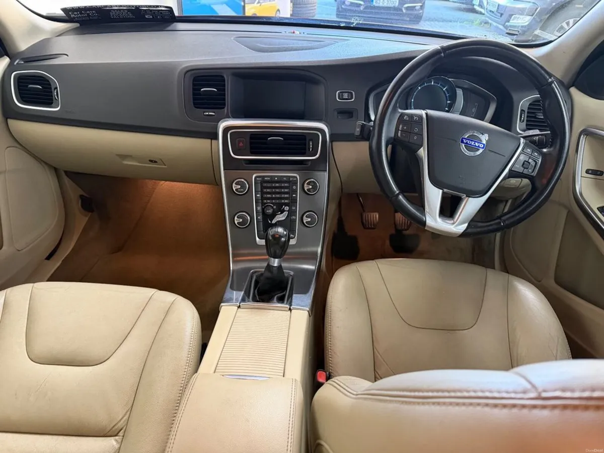 Volvo S60 D2 SE 4DR - Image 6