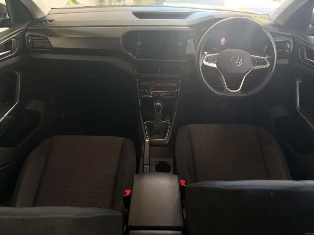Volkswagen T-Cross Life 1.0 TSI D7F 110HP - Image 6