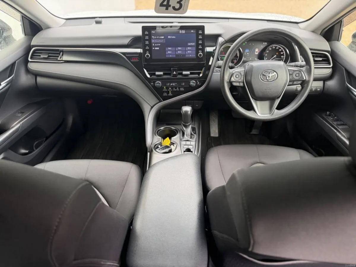 Toyota Camry 2022 Camry 2.5 Self Charging Hybrid - Image 6