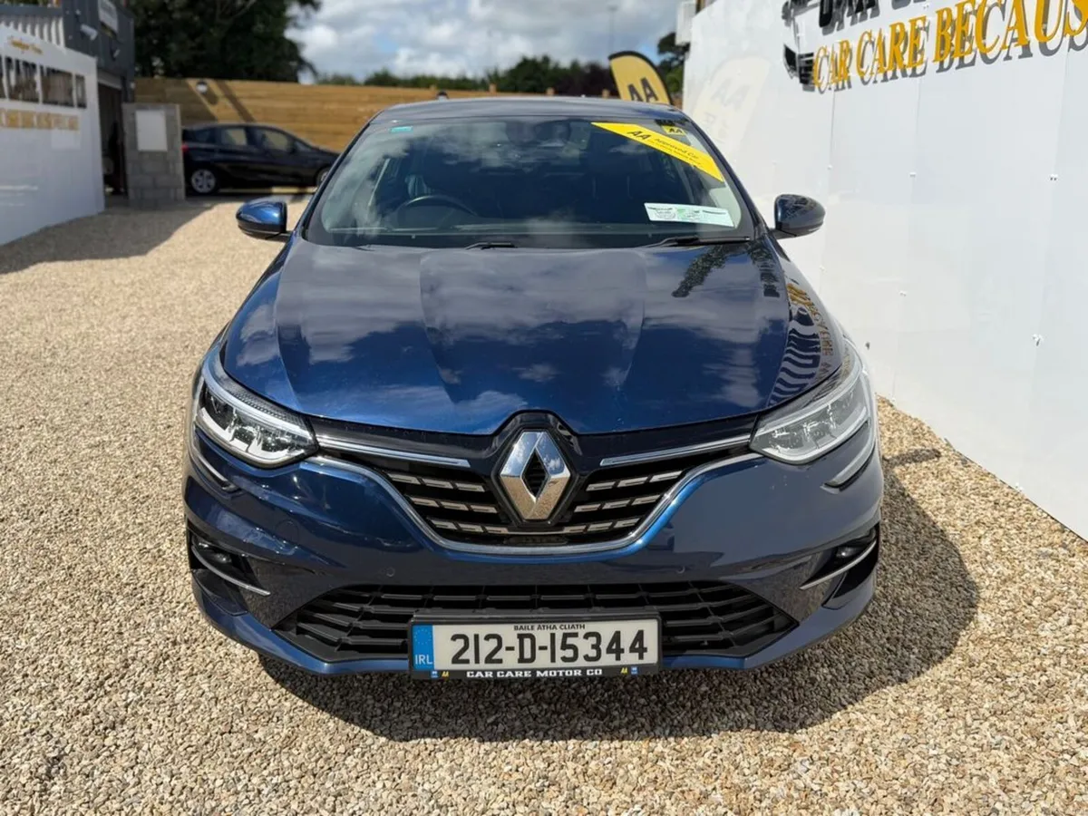 Renault Megane Iconic TCE 120 6dfull 4DR - Image 2