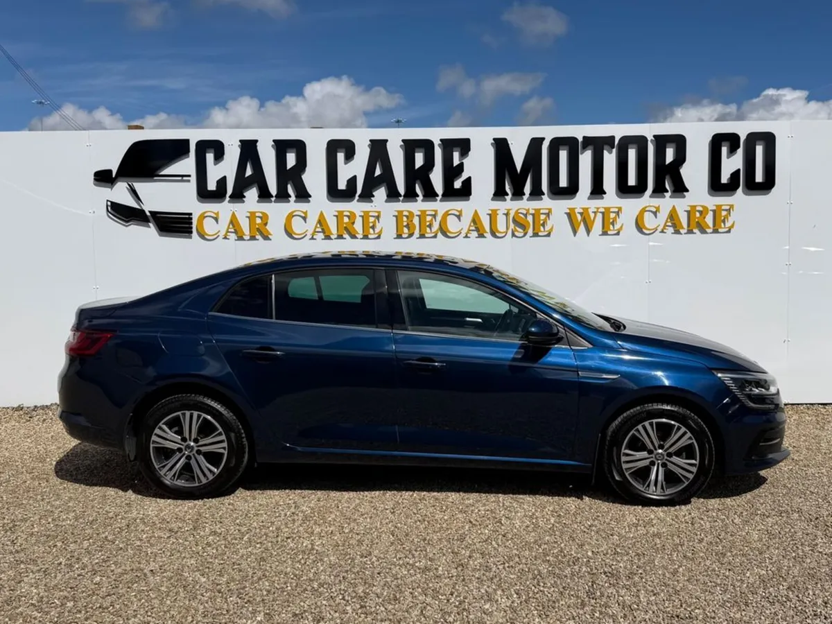 Renault Megane Iconic TCE 120 6dfull 4DR - Image 3