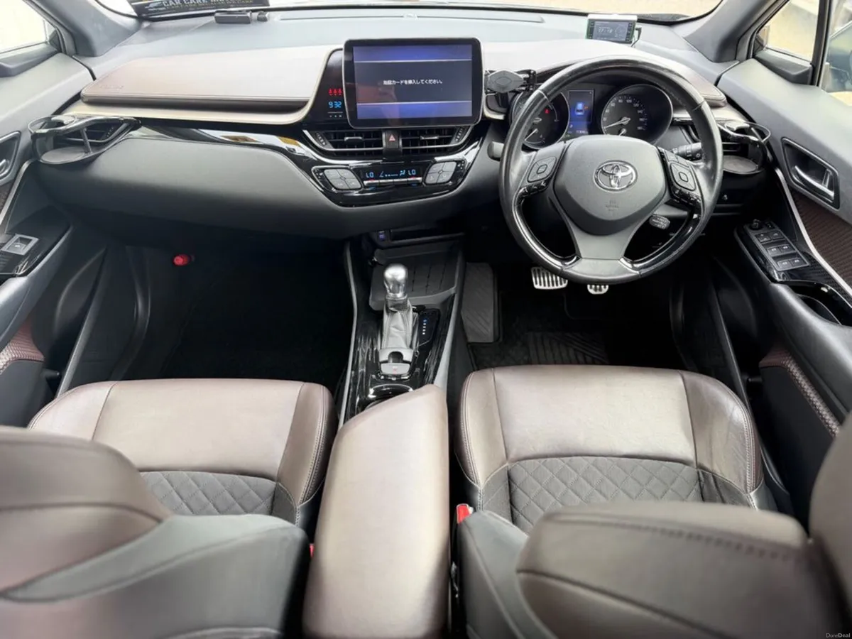 Toyota C-HR 2017 C-HR 1.8 Hybrid - Image 6