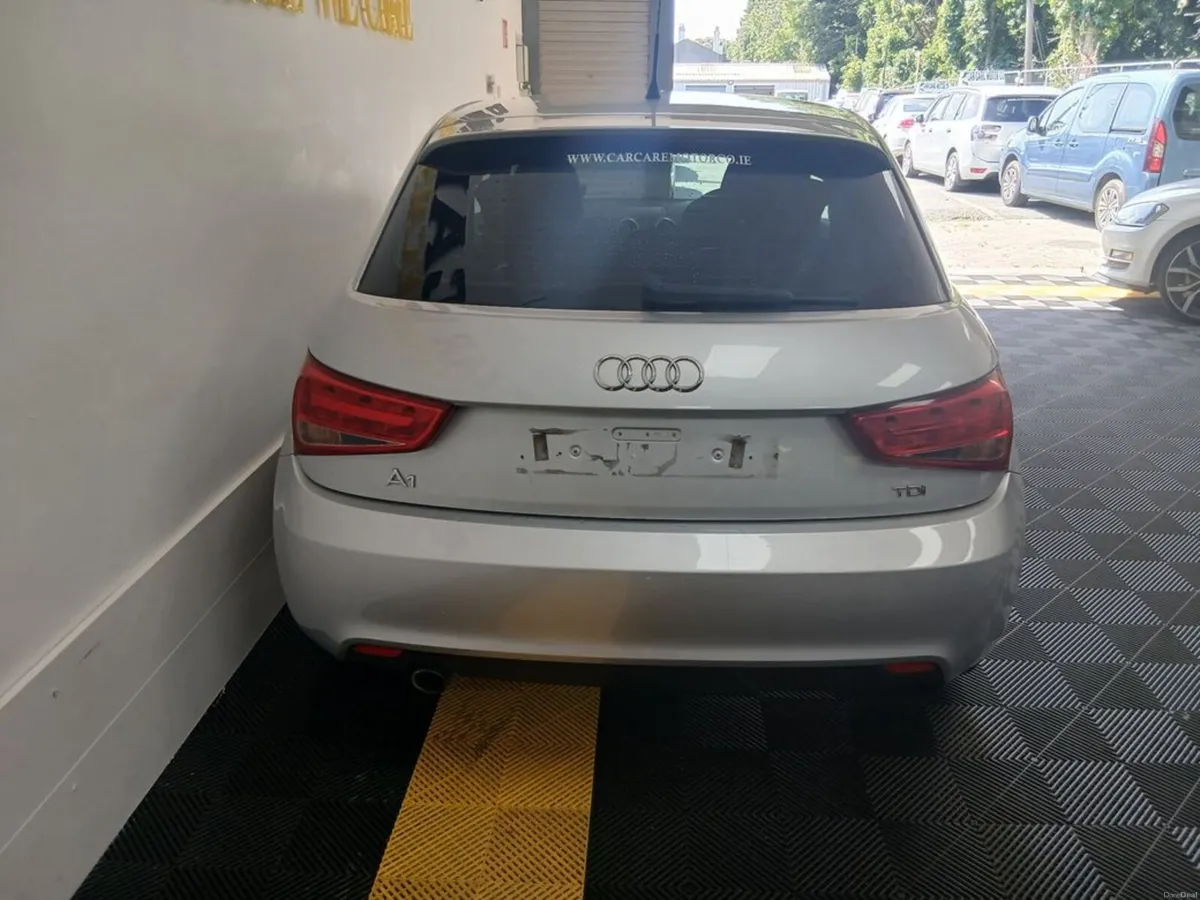 Audi A1 SB 1.6tdi 90 Sport 4DR - Image 5