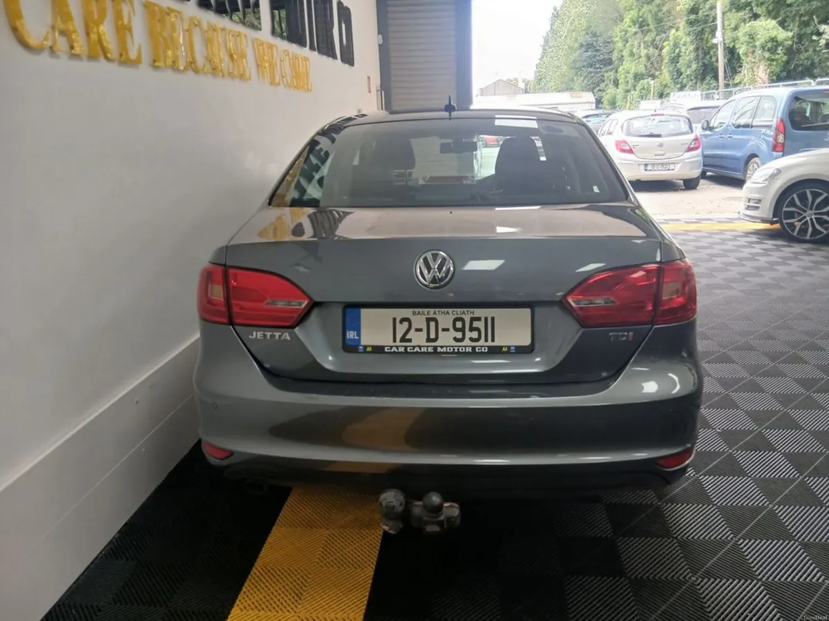 Volkswagen Jetta TL 1.6tdi M6F 105BHP 4DR - Image 5