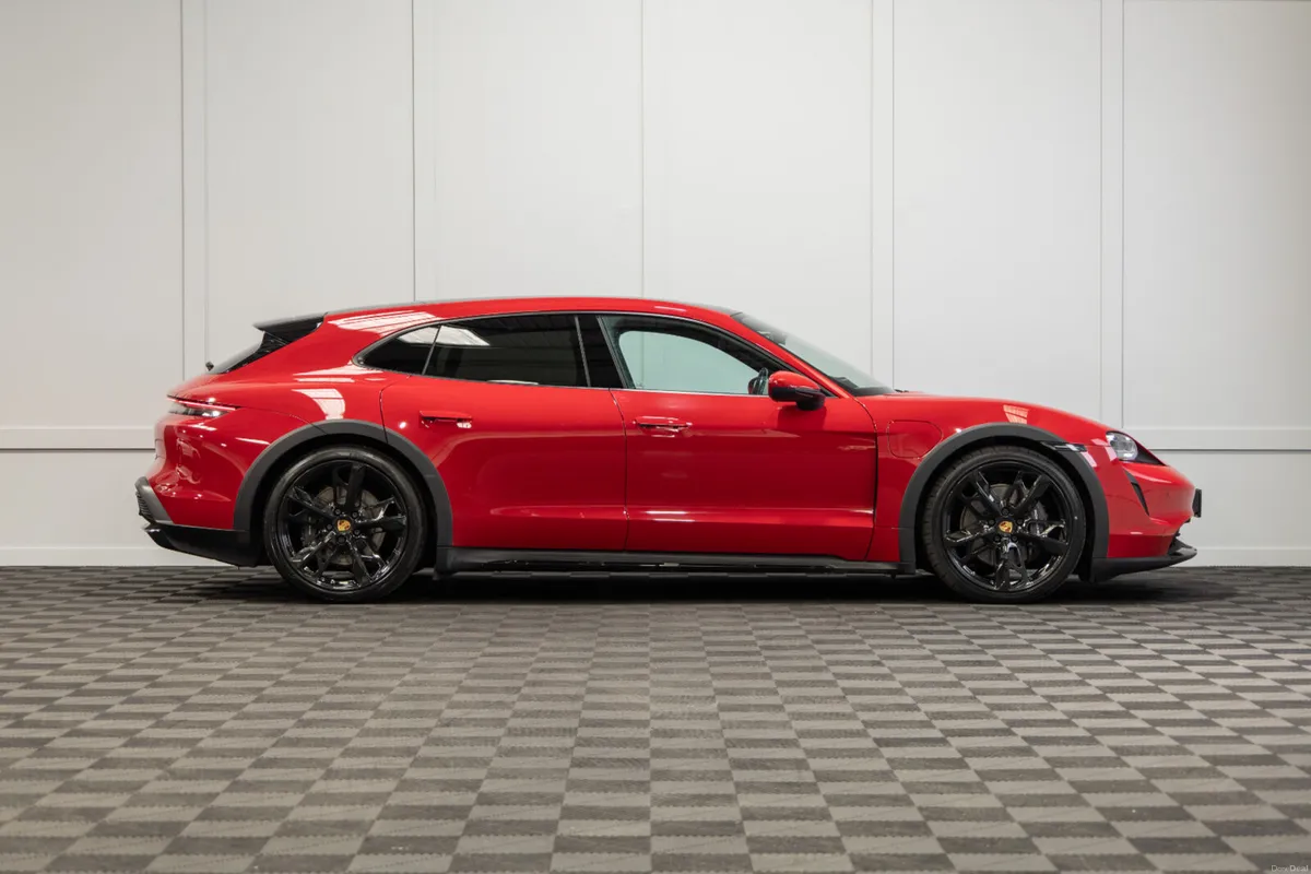 222 Porsche Taycan 4 Cross Turismo (93.4 kWh) - Image 6