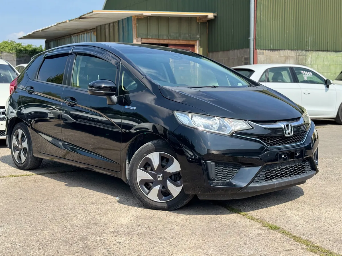 HONDA FIT 1.5 HYBRID AUTO 2015 2 Keys - Image 1