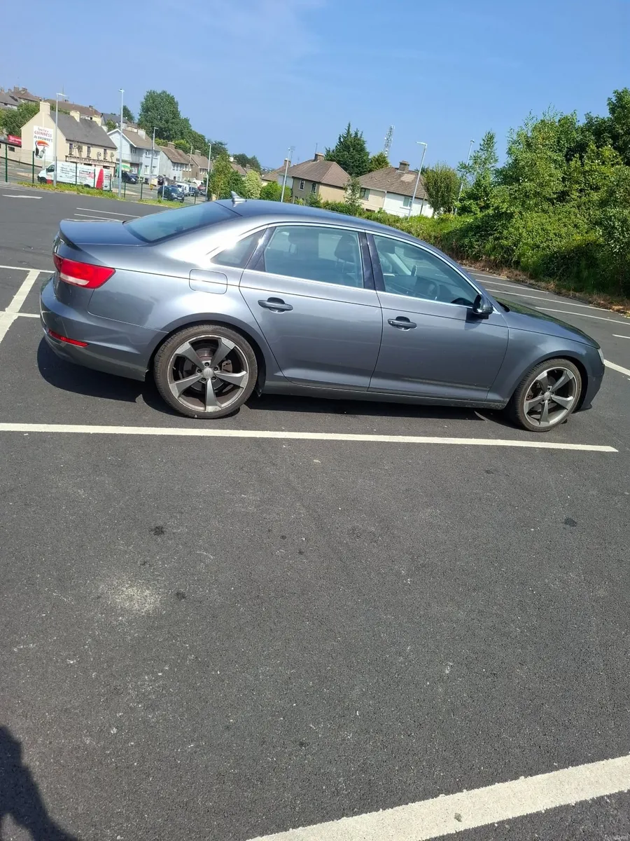 Audi A4 2017 - Image 2