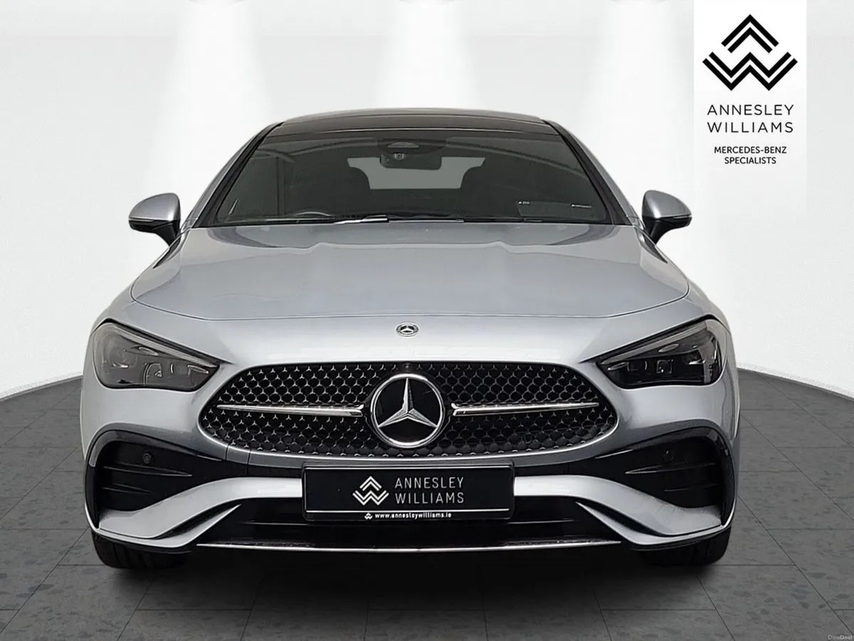 Mercedes-Benz CLE CLE300e AMG Premium + - Image 2