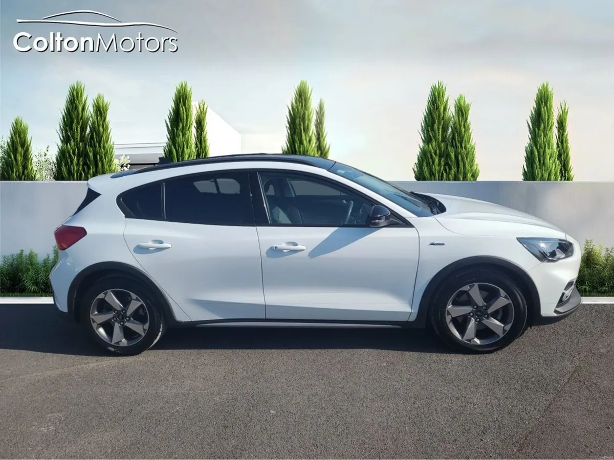 Ford Focus 125 PS Active Top Spec Heated Seats - Image 3