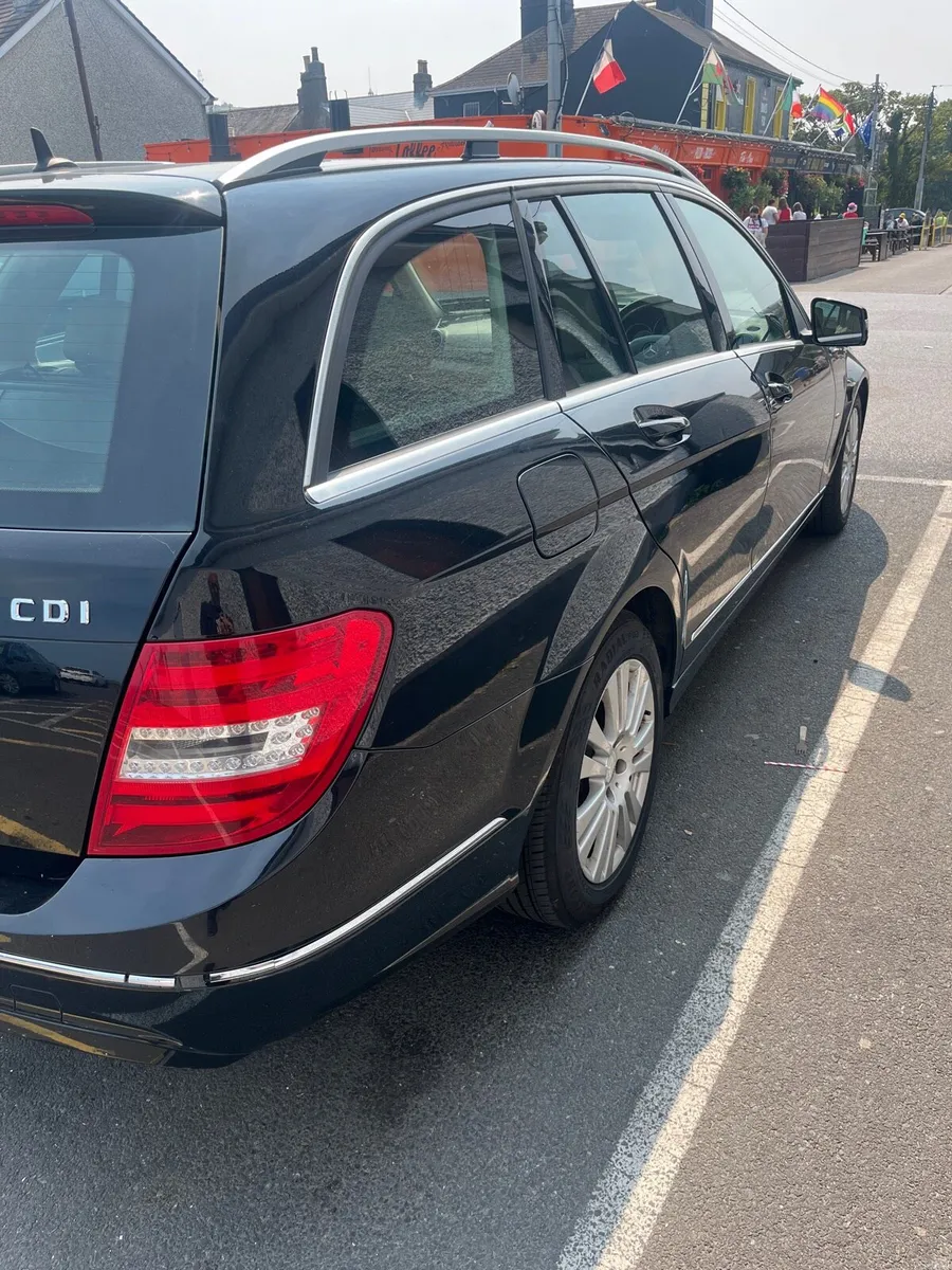 Mercedes C200 diesel estate - Image 4