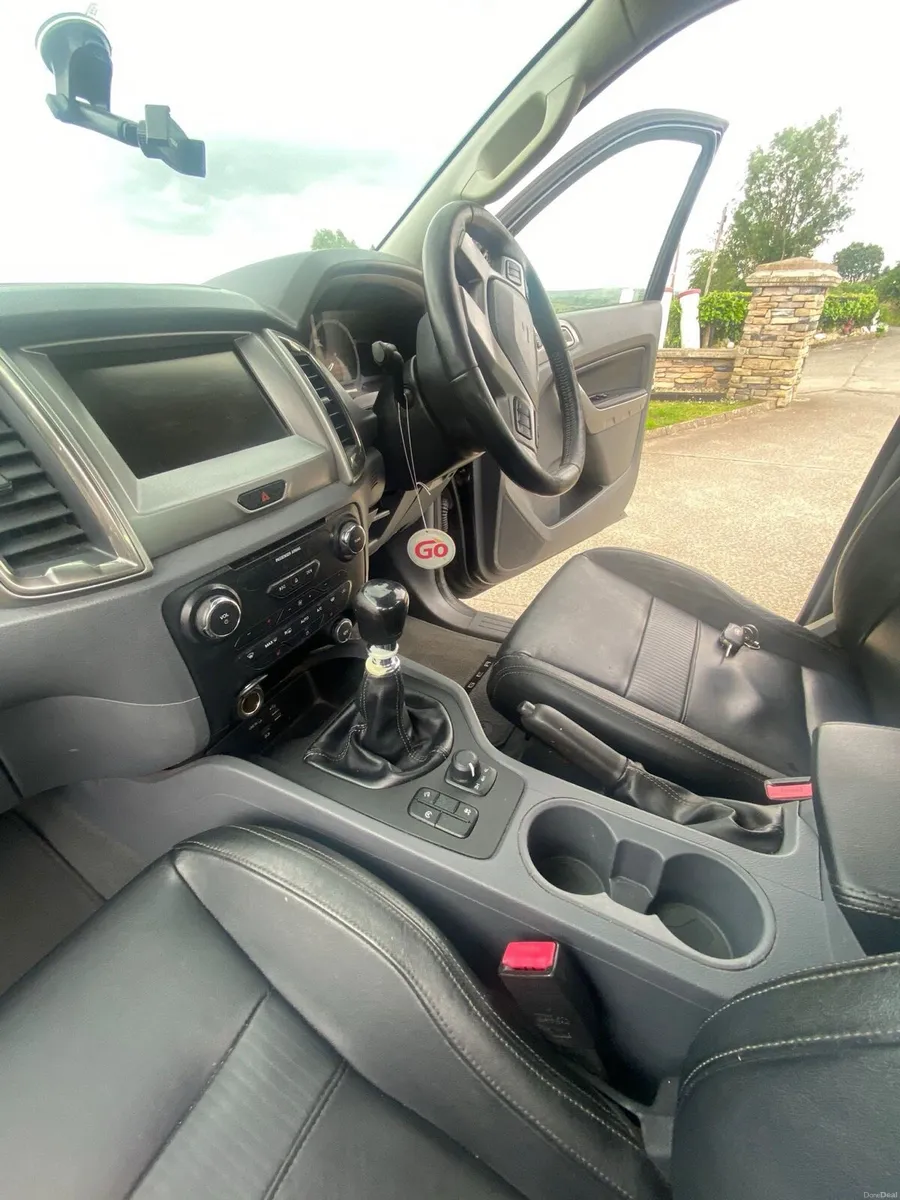 Ford ranger - Image 5