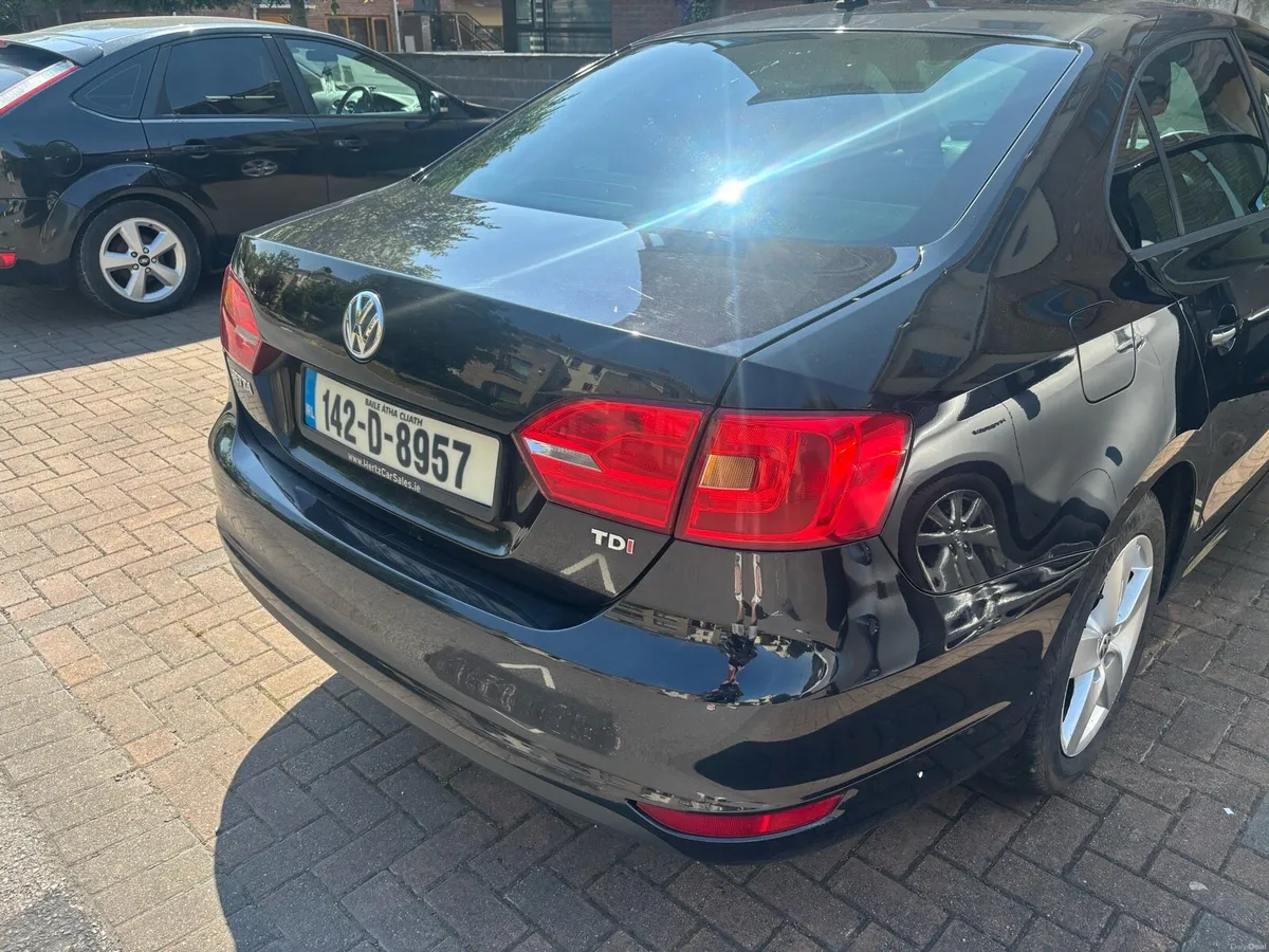 VW Jetta 2014 1.6TDI - Image 5