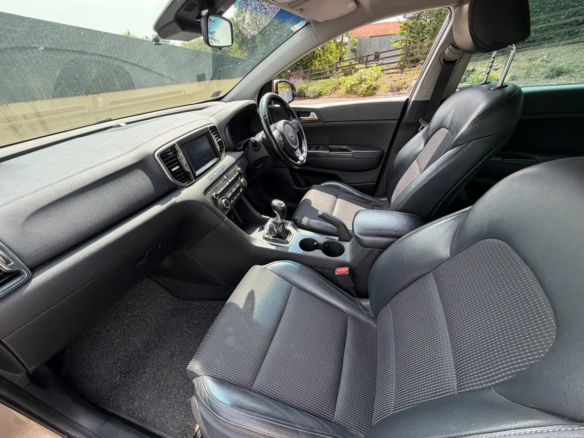 Kia Sportage Ex nct 03/28 - Image 6