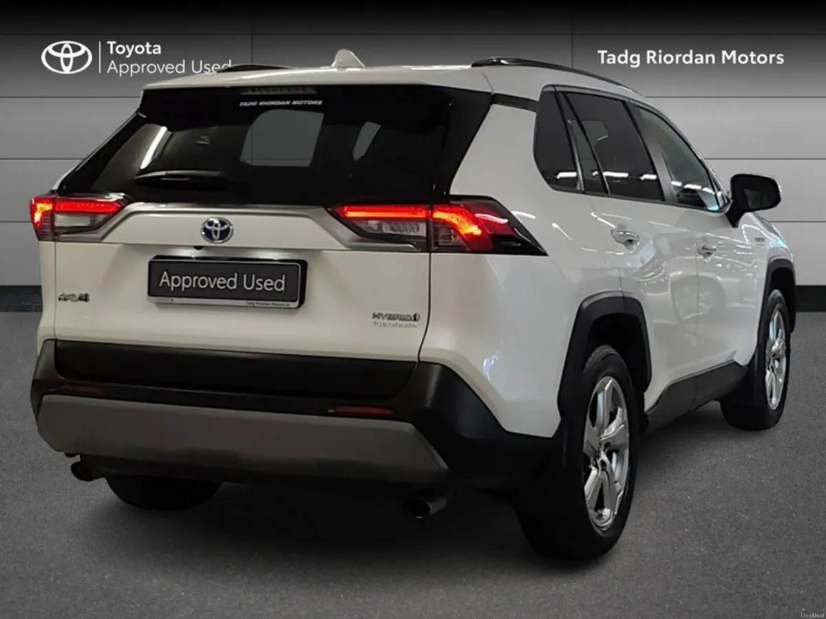Toyota RAV4 HYBRID PLATINUM 2WD - Image 2