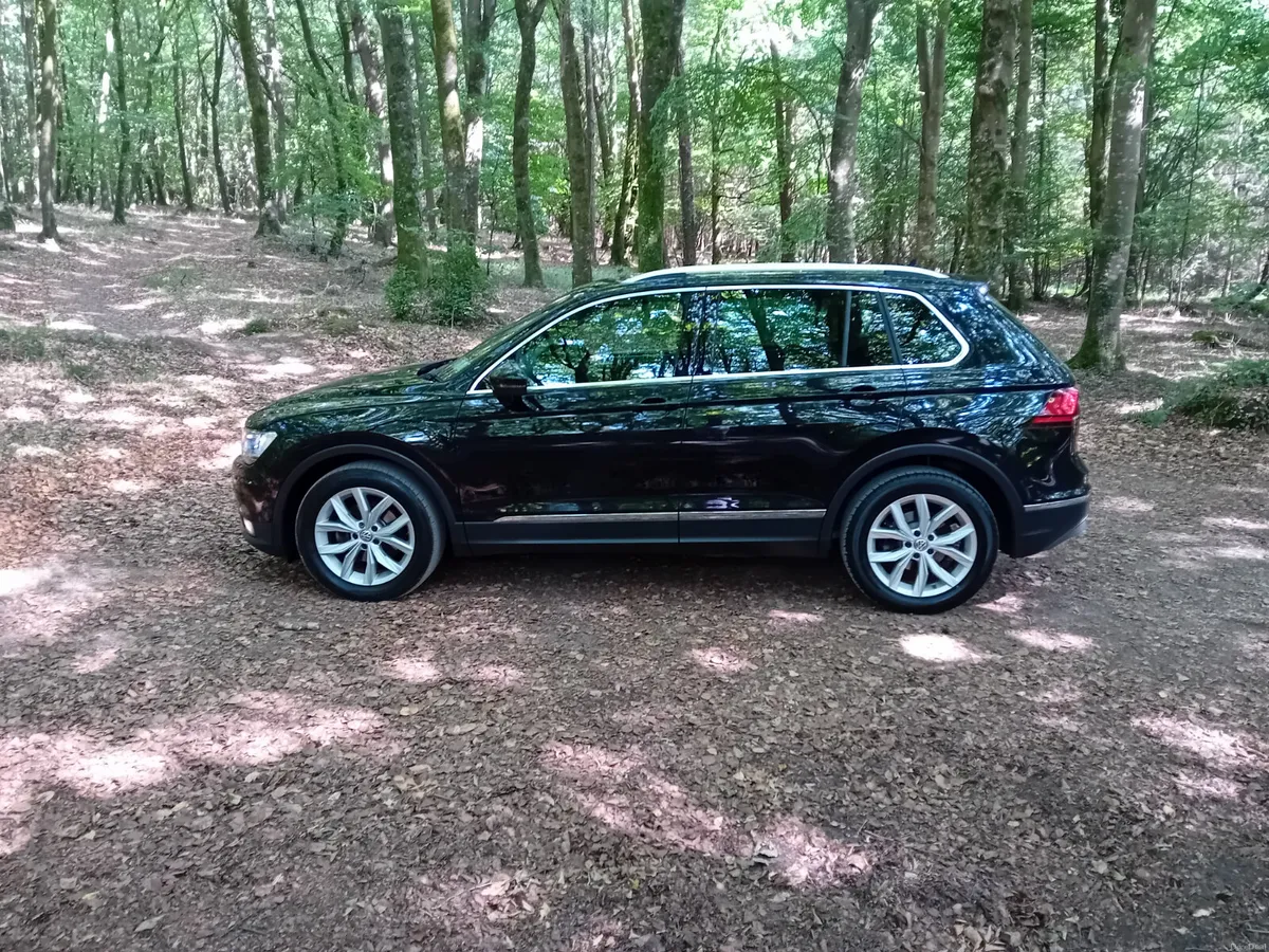 181 VOLKSWAGEN  TIGUAN  2.0 TDI 150 Bhp H/LINE 106 - Image 4