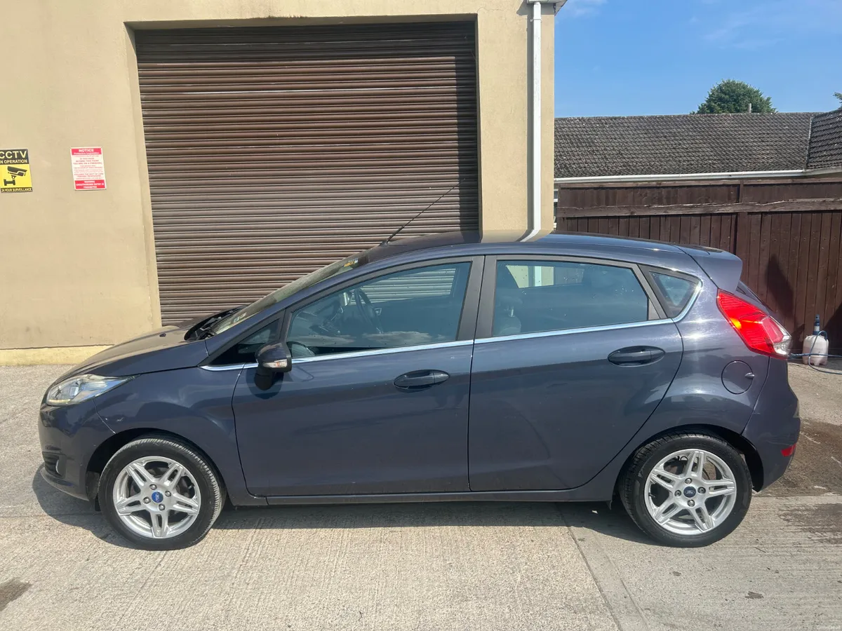 Ford Fiesta 2015, cheap insurance - Image 2