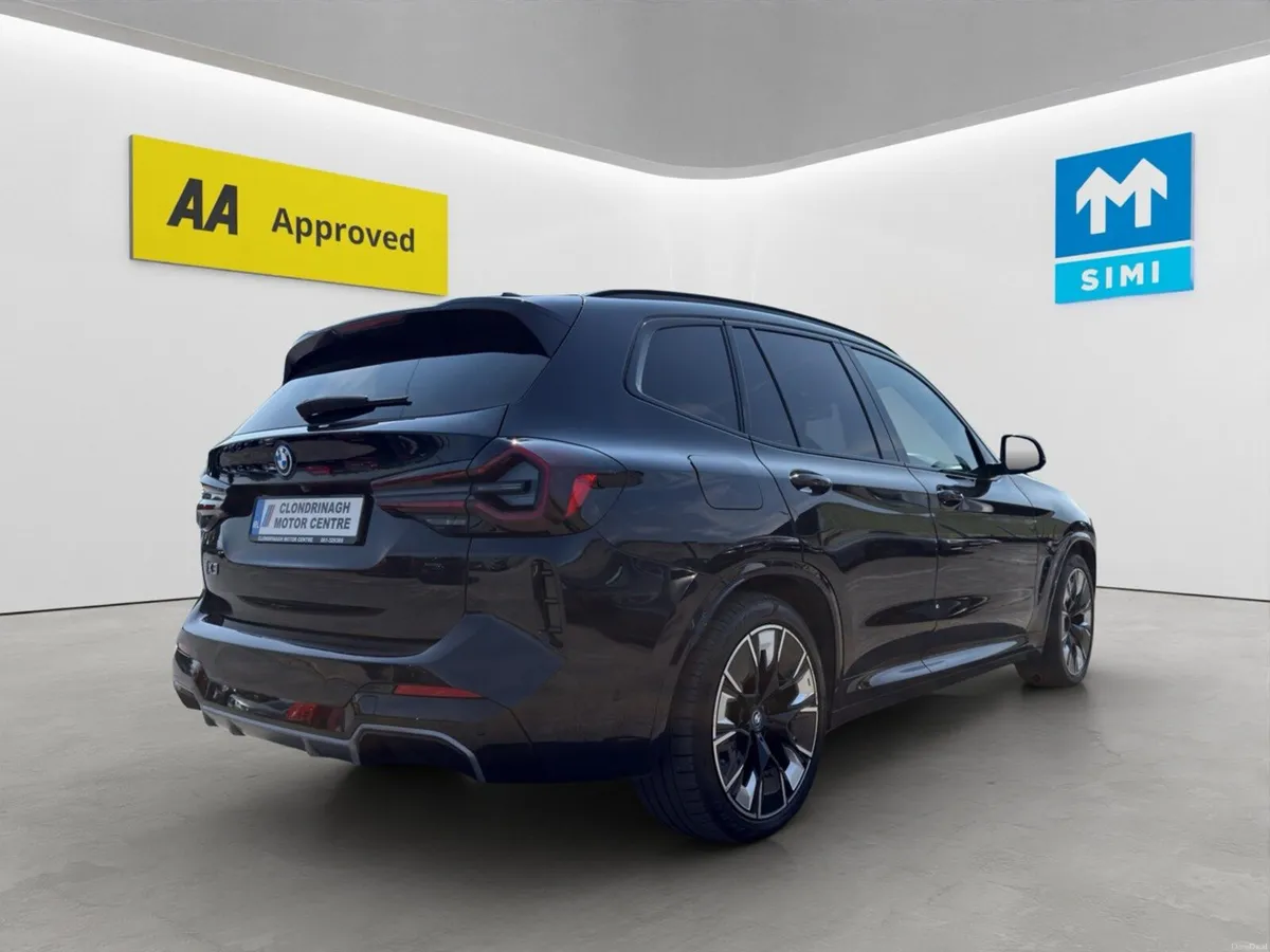 BMW iX3 M Sport Pro – Carbon Black - Image 6