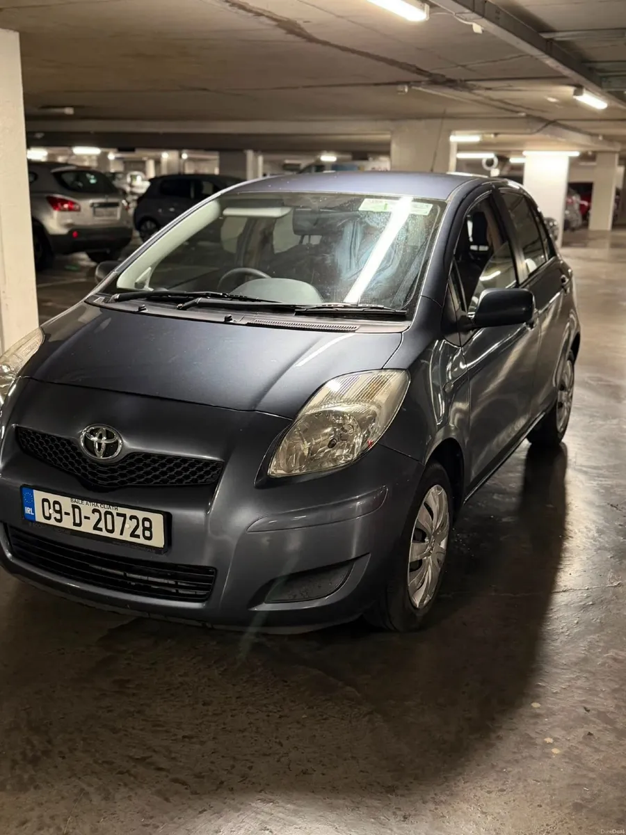 Toyota Yaris 2009 - Image 5