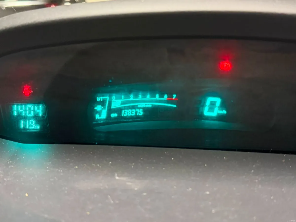 Toyota Yaris 2009 - Image 6
